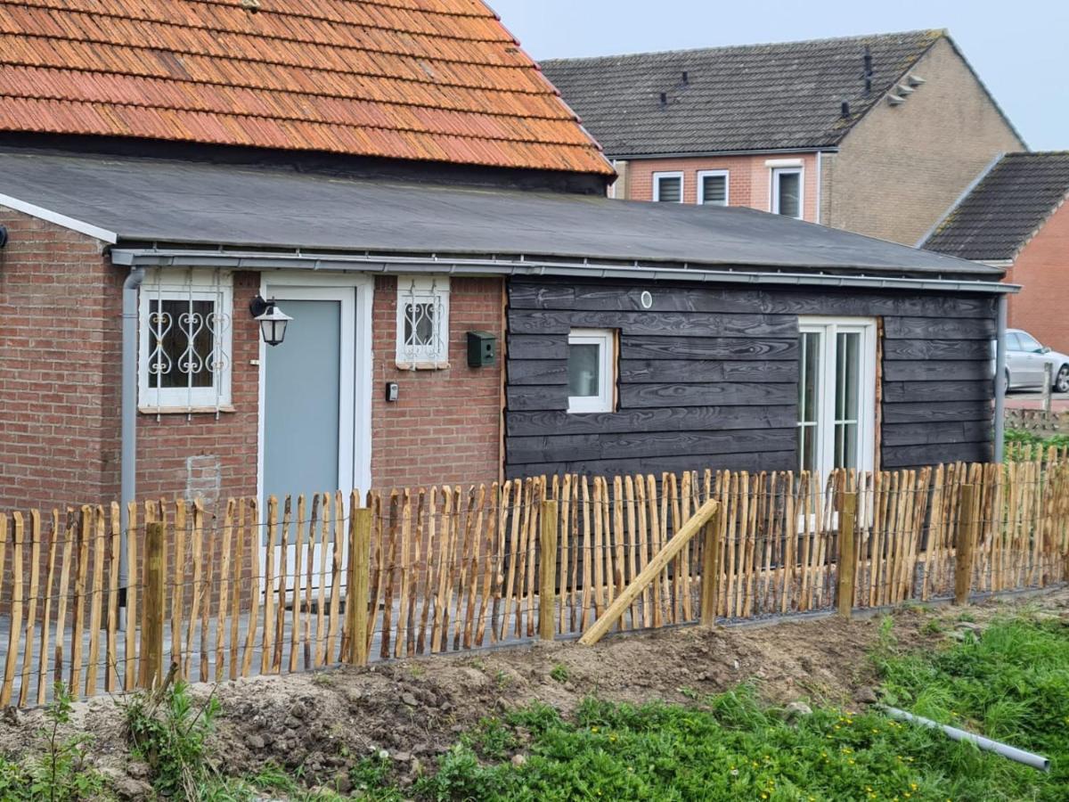 Schoondijke Schwone Diekhuusje - Vakantiewoning Aan De Noordzeekustヴィラ エクステリア 写真